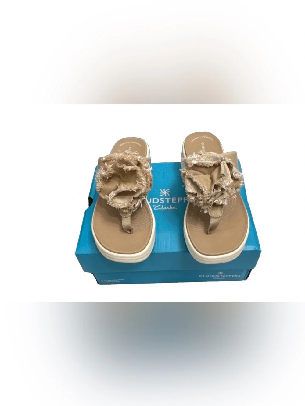 Clarks lightweight wedge